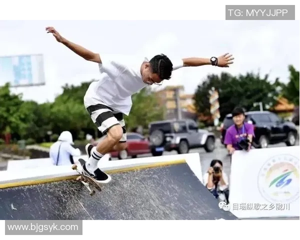 成都滑板队实力引发热议滑板爱好者对其表现的不同看法与争论MBA