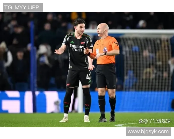 裁判承认误判致阿森纳进球无效赛后公开致歉引发热议