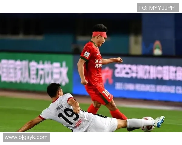 中超焦点战江苏队迎战深圳队争夺季后赛名额激战在即