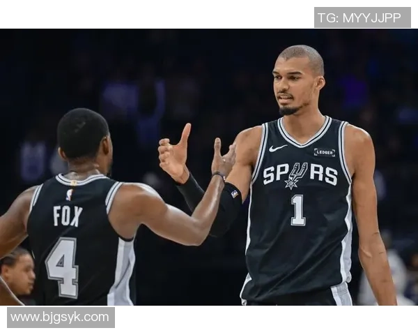 NBA马刺与雷霆今日直播对决精彩瞬间全程回顾与分析