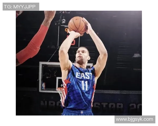 布鲁克洛佩斯的篮球旅程与成就解析:从新秀到明星的蜕变之路