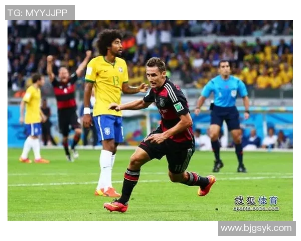 成都篮球队在世界锦标赛中的拼搏历程与辉煌成就全景回顾 成都篮球队在世界锦标赛中的拼搏历程与辉煌成就全景回顾