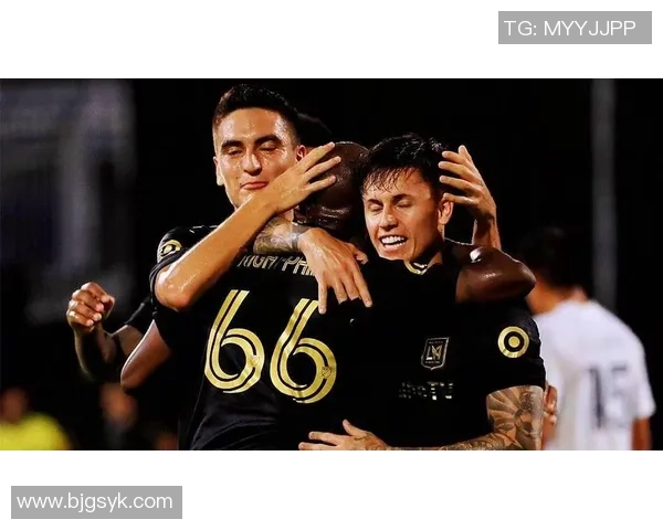 温哥华白帽与洛杉矶银河足球历史对比与发展探讨