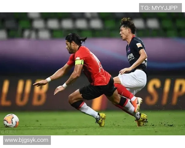 重庆排球队心理素质引发热议球迷对选手表现和压力应对能力的不同看法